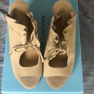 Antonio Melani Sarika Ruffled Mules